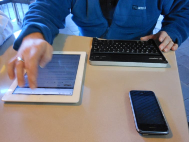 student using wireless keyboard